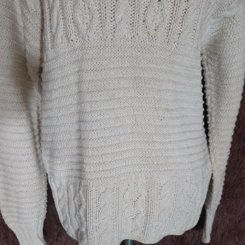 American Eagle Cable Hand Knitted Sweater - Picture 3 of 5